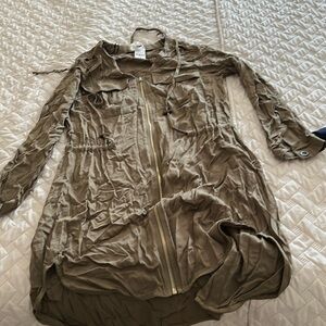 Brand new with tags midi dress. Perfect material for summer.